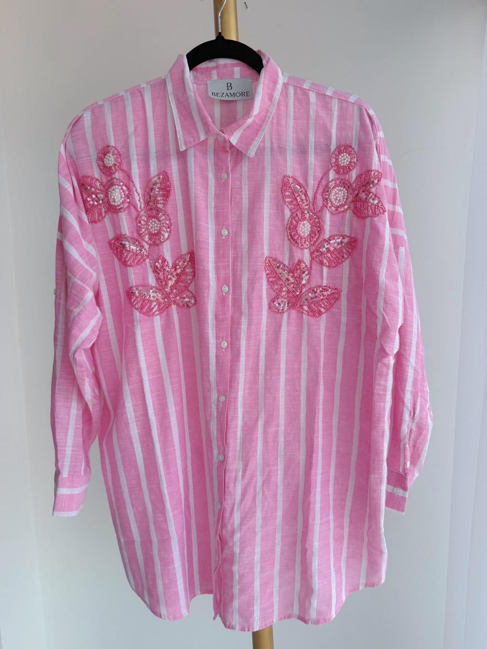 CAMISA ROSA CON FLORES BORDADAS