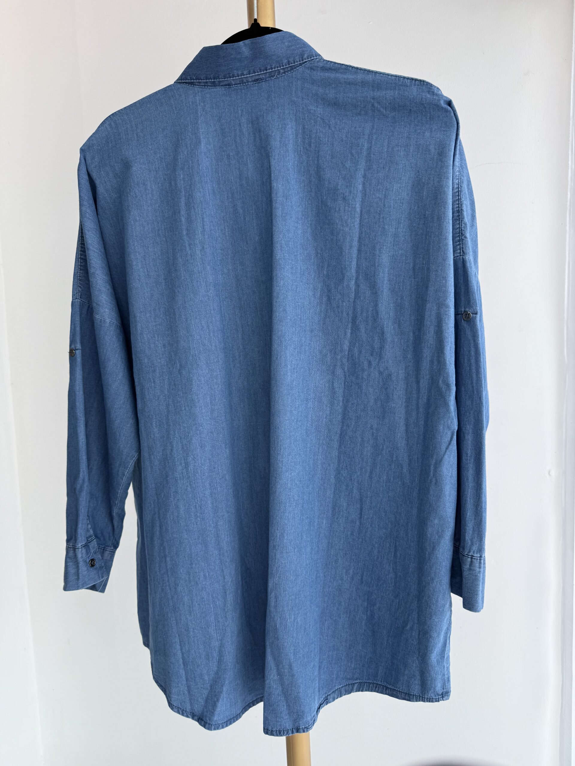 CAMISA DENIM BORDADA - Imagen 2
