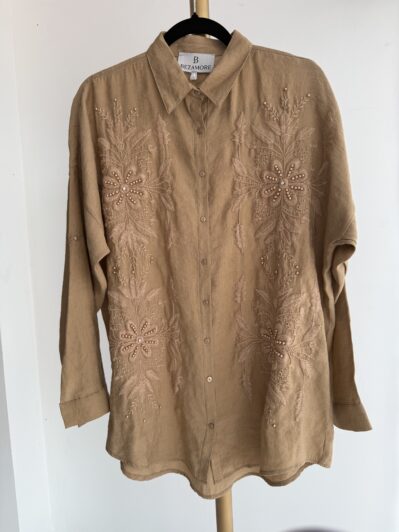CAMISA TERRACOTA CON TEXTURA NATURAL