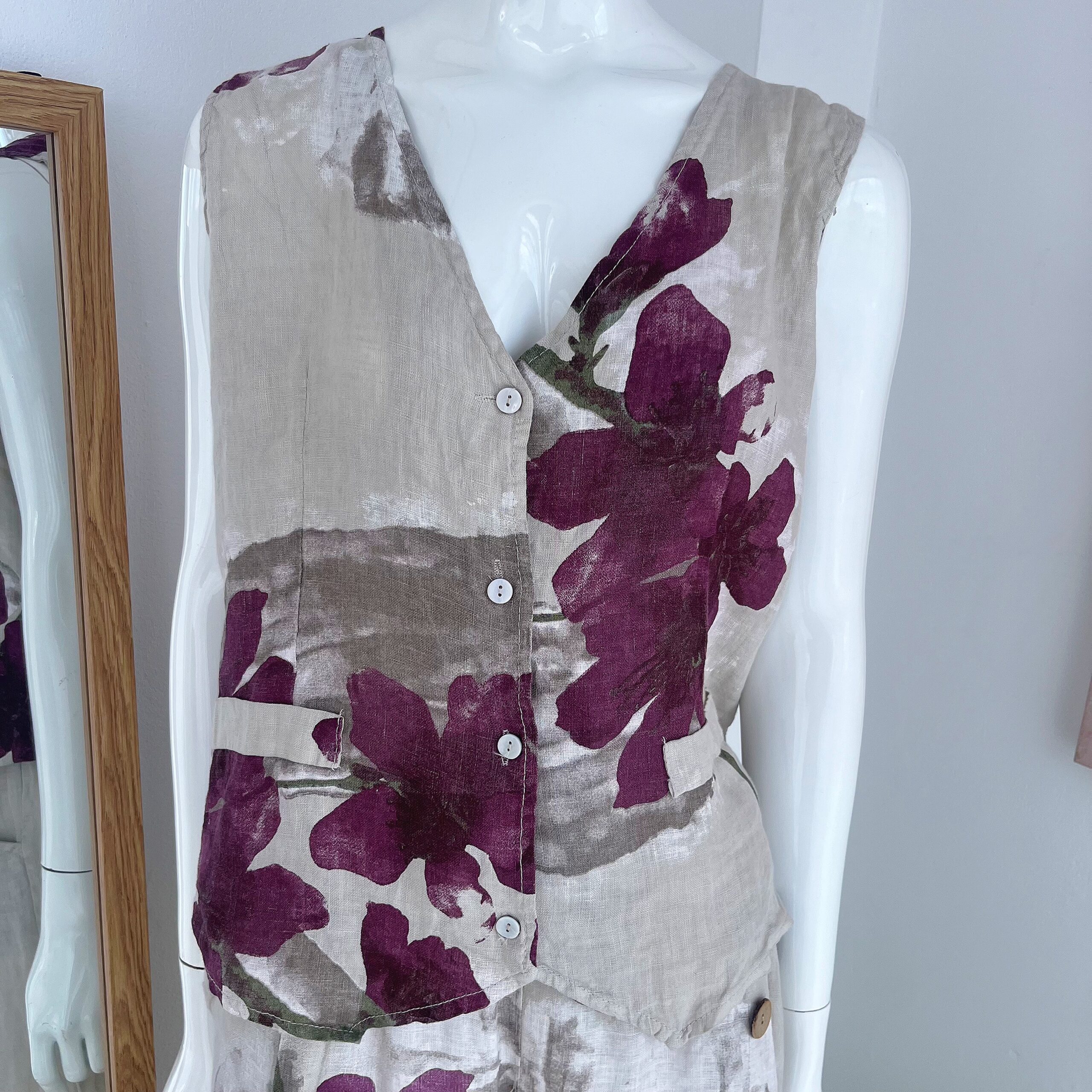 Chaleco de Lino Italiano Estampado Floral Beige