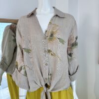 Blusa Beige Floral en Lino Italiano Premium