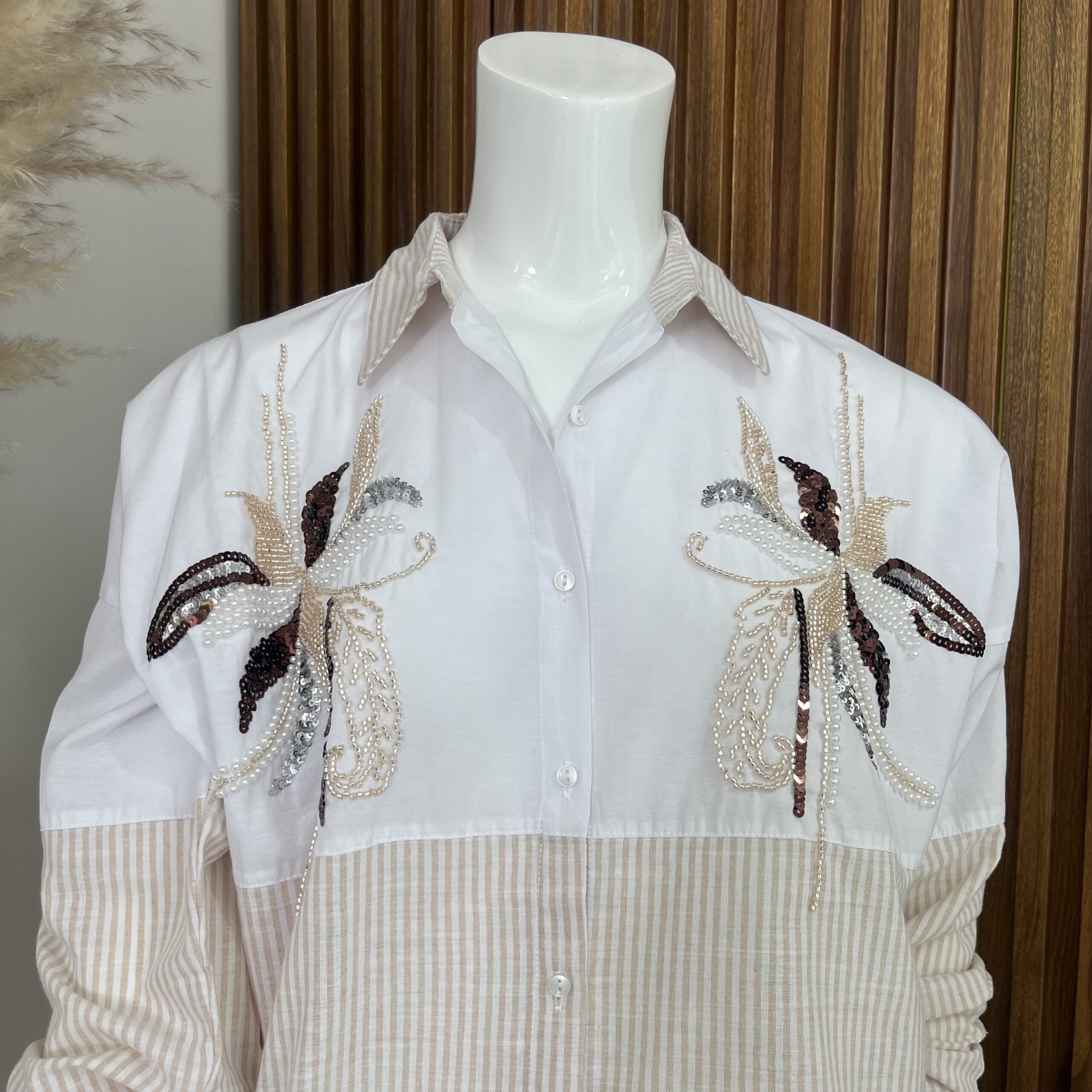 Blusa Nude Blossom Bordada – Diseño Turco - Imagen 2