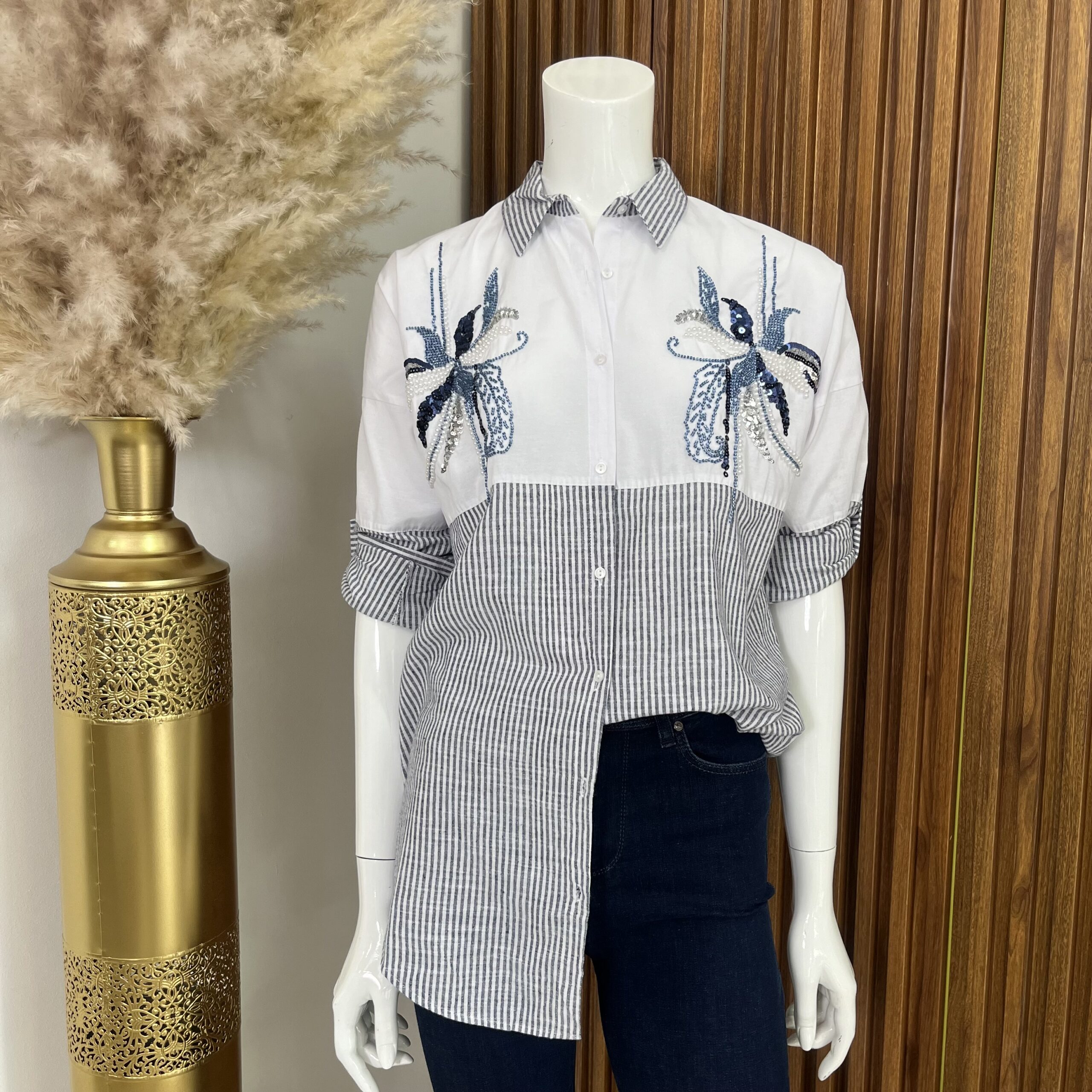 Blusa Blue Blossom Bordada – Diseño Turco - Imagen 3
