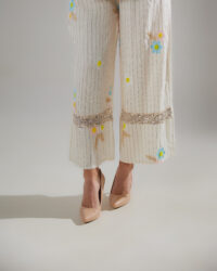 Pantalón Palazzo Bordado con Lentejuelas · Marfil