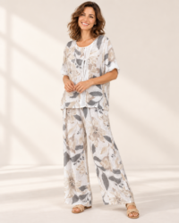 Blusa pantalon flores neutras, colección ALTIVA Costa Rica
