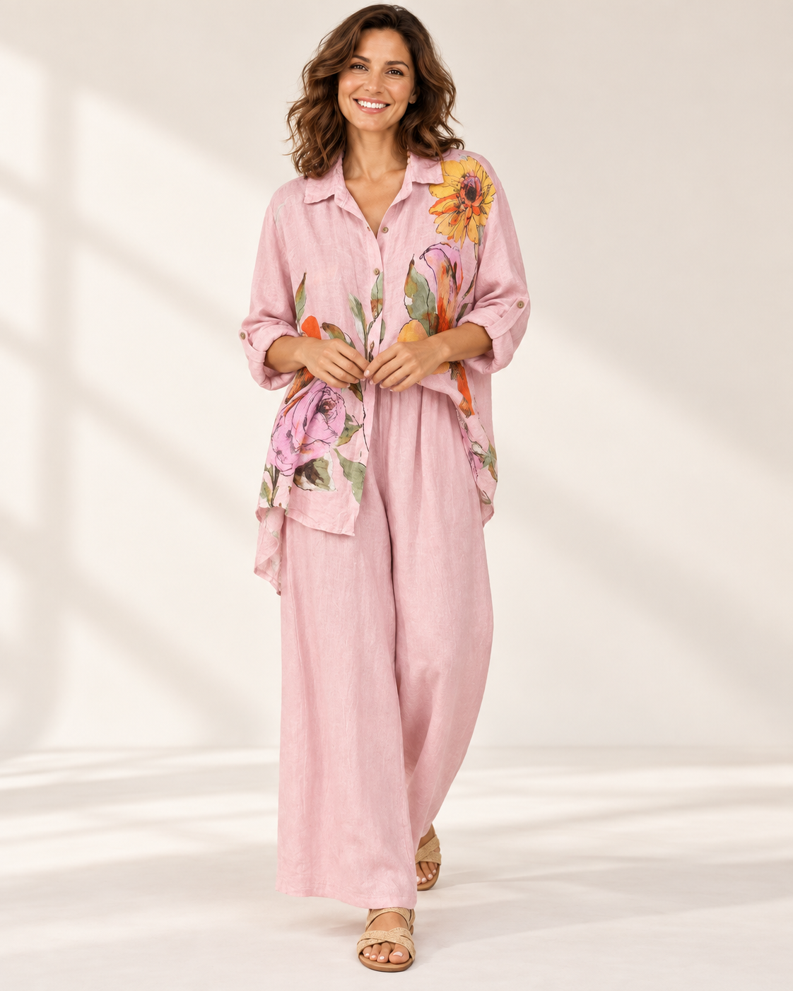 Blusa floral rosa pantalon, colección ALTIVA Costa Rica