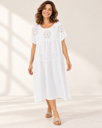 Vestido blanco bordado, colección ALTIVA Costa Rica