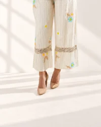 Pantalón Palazzo Bordado con Lentejuelas · Marfil