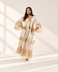 Vestido Largo con Bordado Artesanal · Marfil